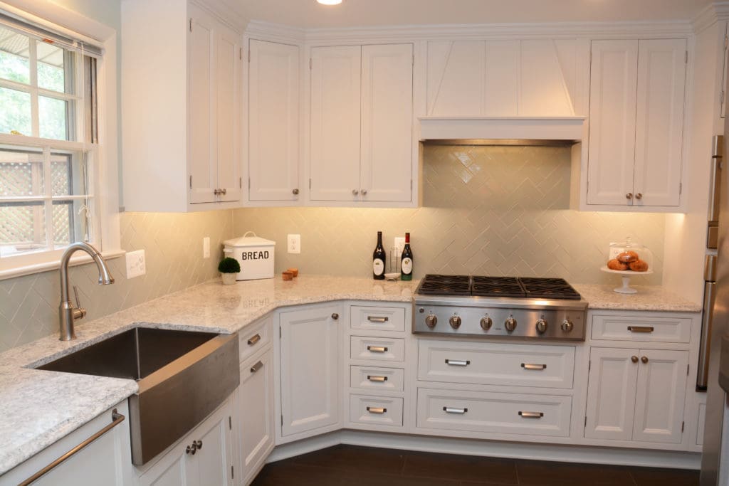 Kitchen Cabinets Centreville Va, Everest Quartz Countertop With White Cabinets